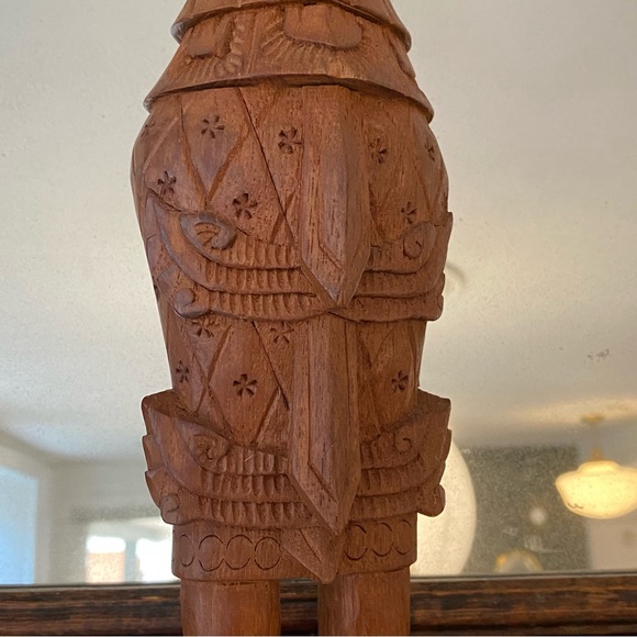 Vintage Solid Wood Hand Carved Buddha - Picture 7 of 9